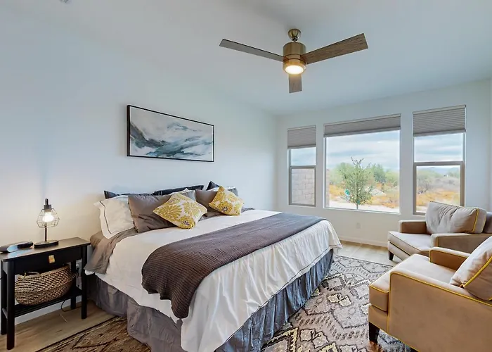 Mtn-view Patio & Perks: River Retreat